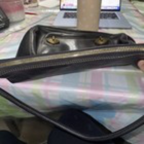 Marc Jacobs Vintage Leather Hobo Handbag - Picture 7 of 8